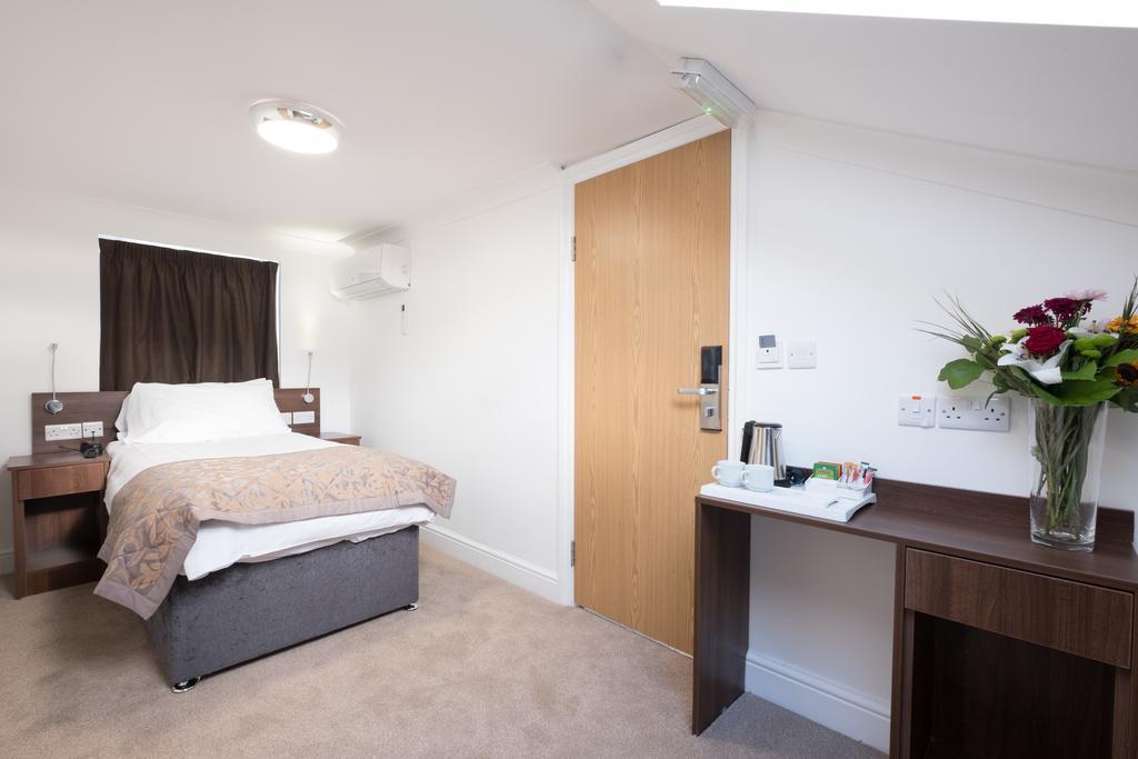Signature Hotel London Ilford Eksteriør billede