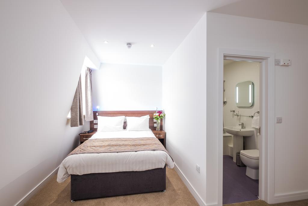 Signature Hotel London Ilford Eksteriør billede